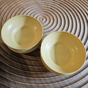 Vintage Tupperware Salad Cereal Bowls Set Of 8 Harvest Gold